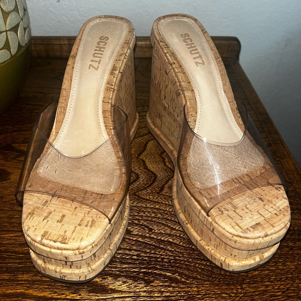 SCHUTZ dalle vinyl platform